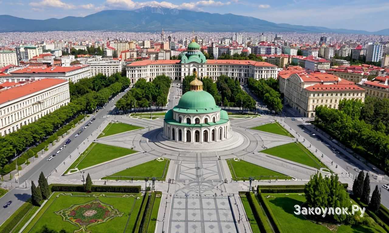 Стоимость билетов и часы работы музеев в разные сезоны