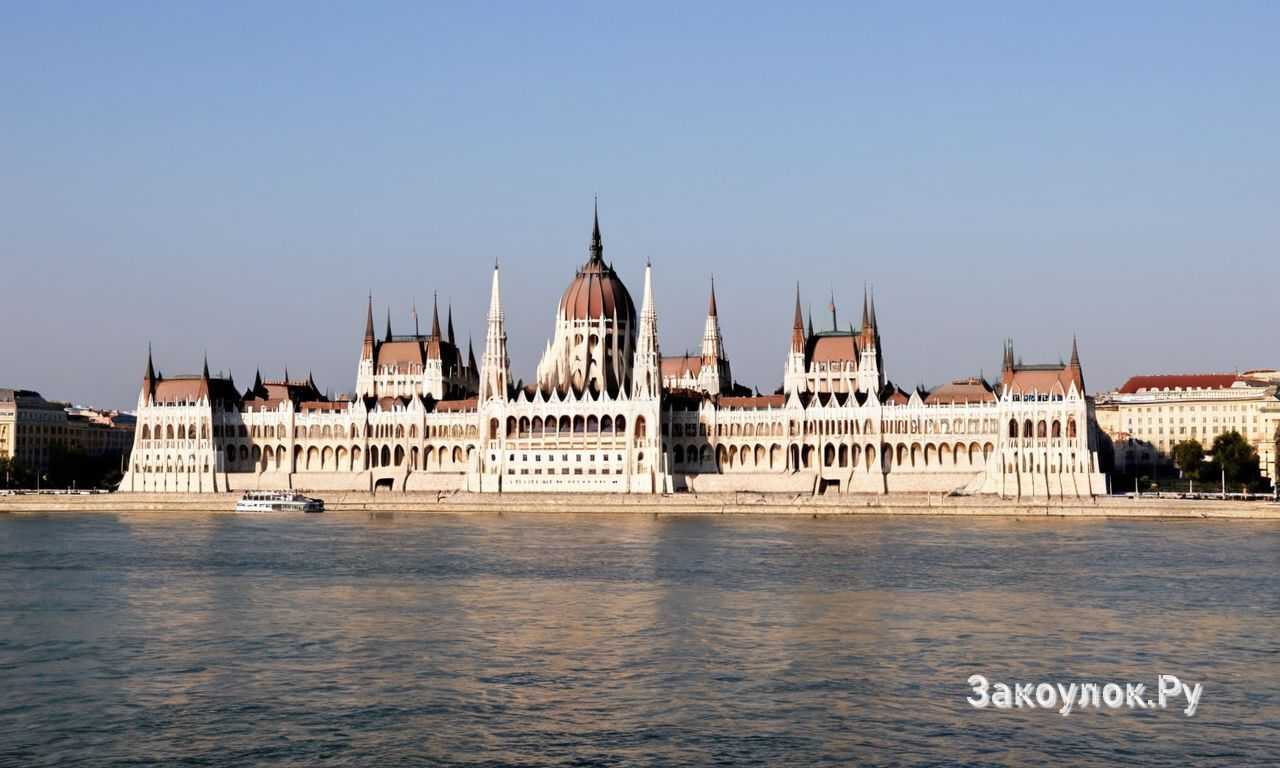 Театральные премьеры и культурные вечера в знаковых площадках города