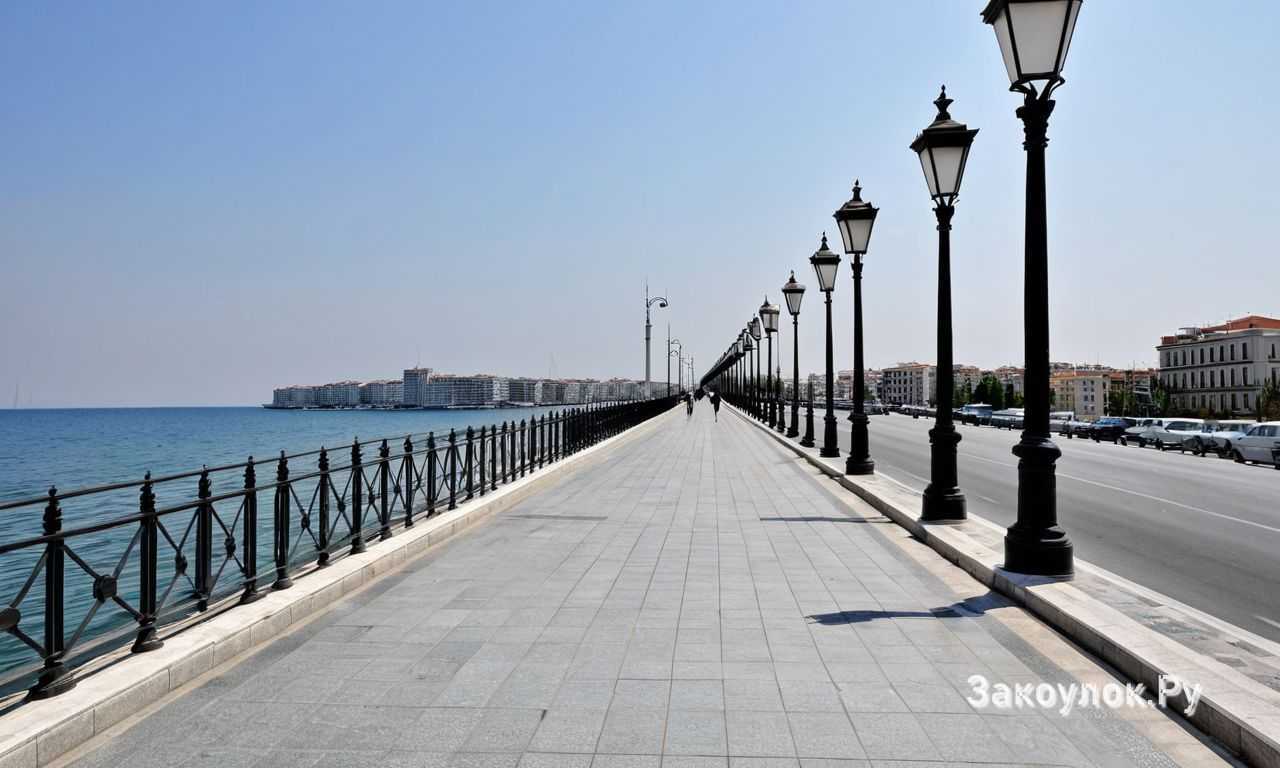 Маршрут по набережной от Белой башни до концертного зала