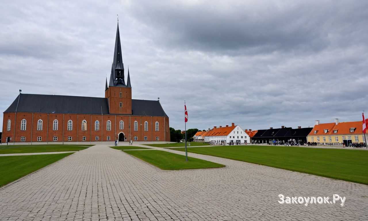 Культурные события Роскилле вне фестиваля музеи выставки и городские праздники