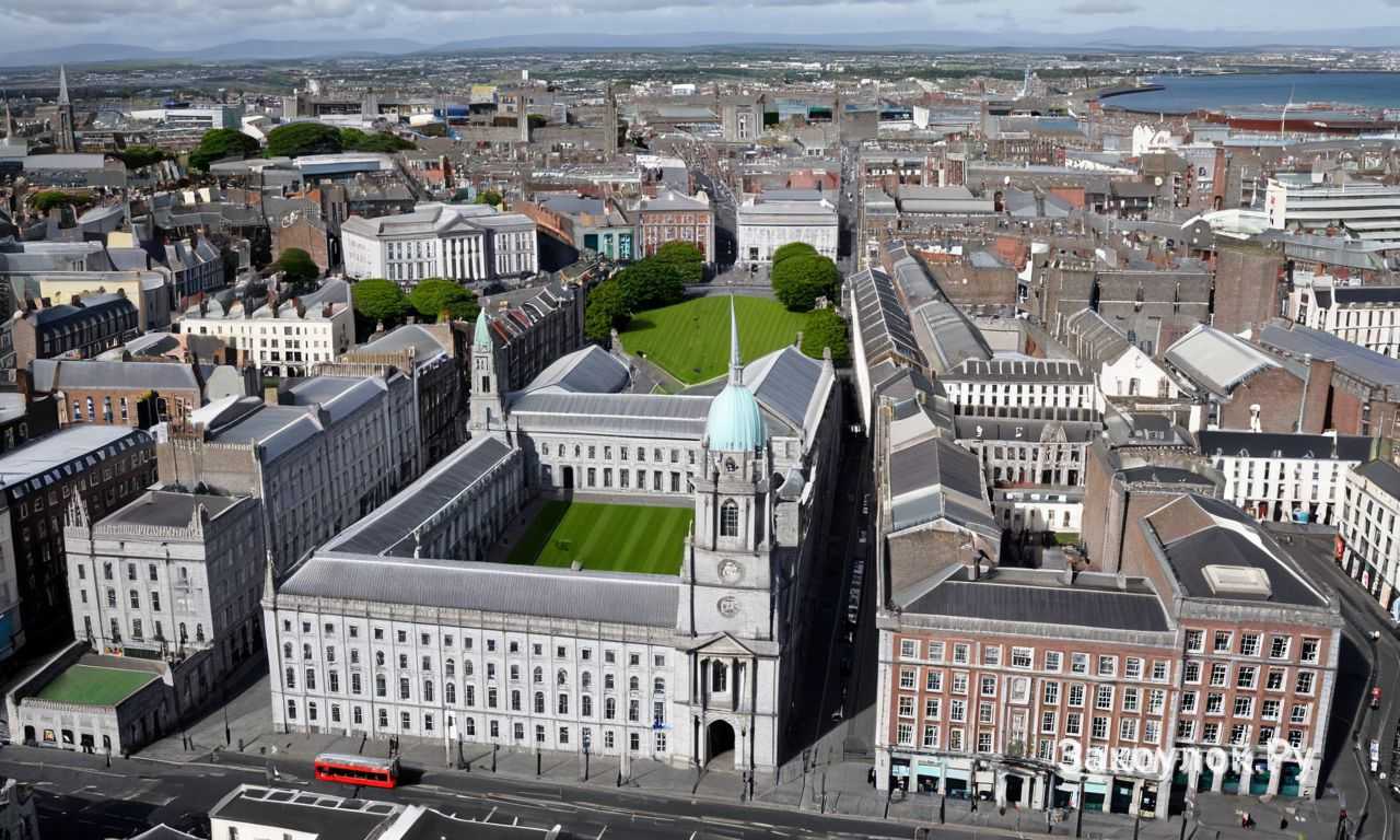 Стоимость билетов и варианты посещения библиотеки с Келлской книгой