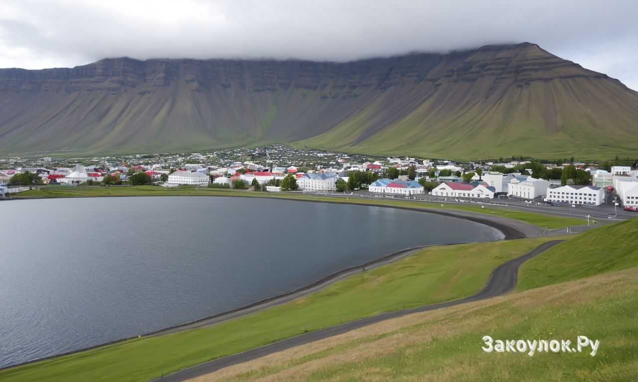 Пешеходная зона у набережной