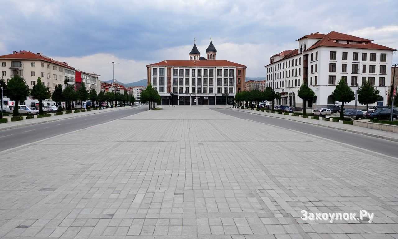 Монастырь Грачаница что посмотреть и как организовать поездку из столицы