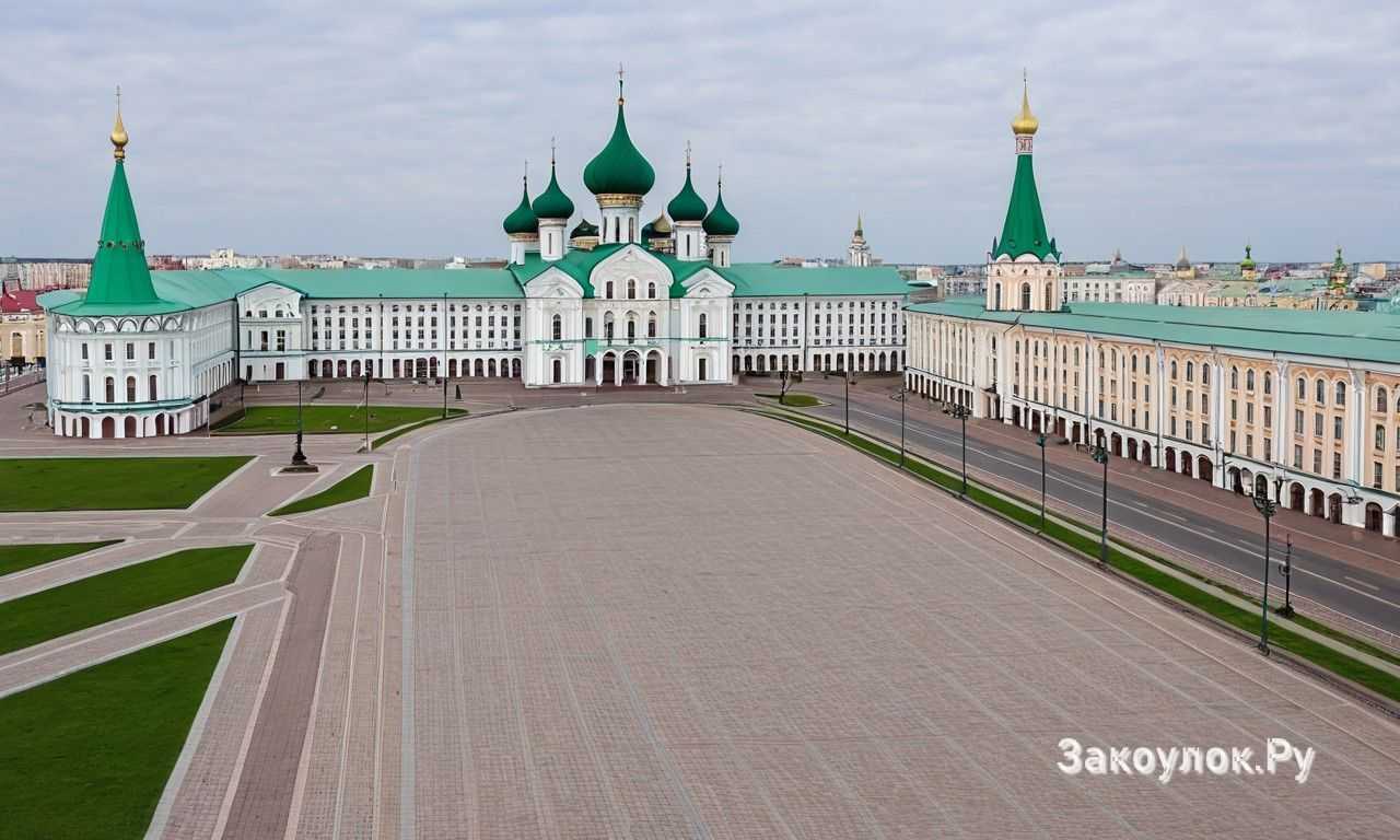 Три блюда, которые стоит заказать вместе с первым эчпочмаком