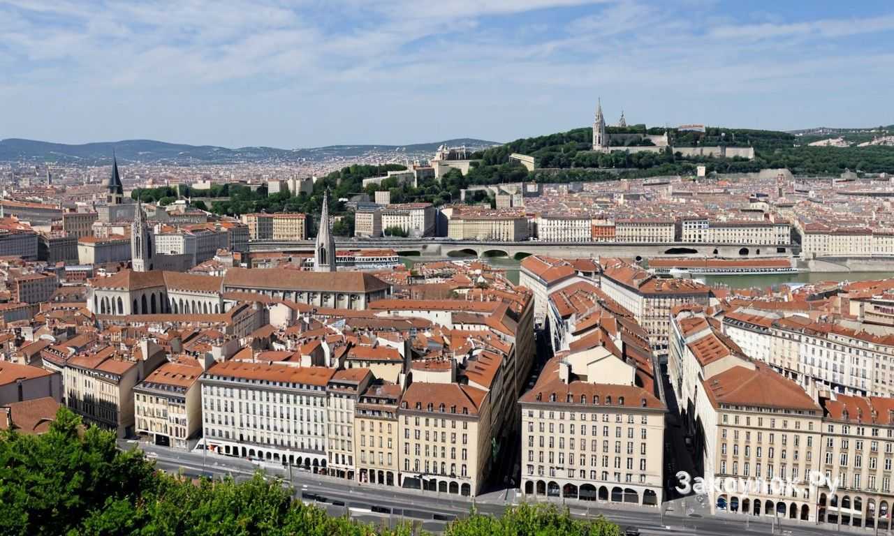 Лучшие точки для фотосъёмки на набережных Лиона в разное время суток