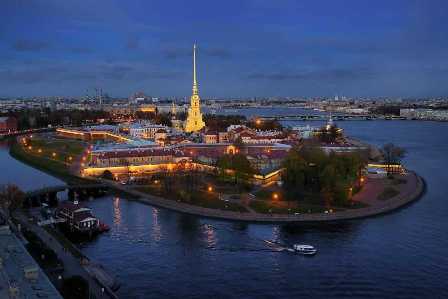 Исторические достопримечательности Санкт-Петербурга: от Петергофа до Петропавловской крепости