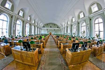 Пробежимся по страницам: библиотеки Санкт-Петербурга и Ленинградской области