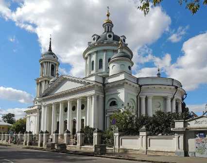Святыни Москвы: посещение храмов и духовное путешествие