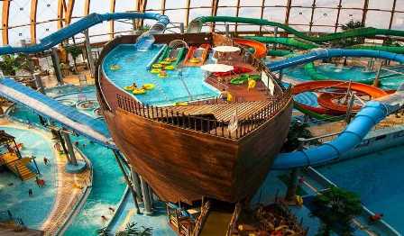 Водные приключения: аквапарки Санкт-Петербурга