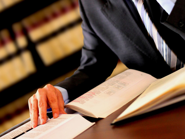 Как нанять адвокатов, которые сопровождают банкротство