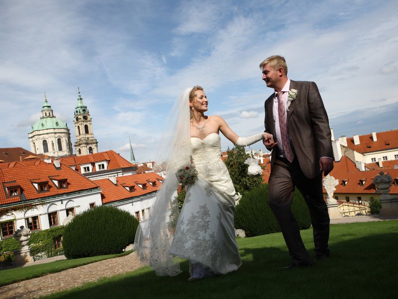 Регистрация брака в Чехии — непередаваемая романтика средневекового города