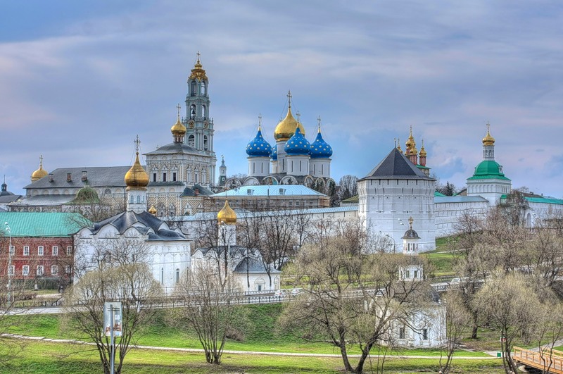 Религиозные памятники Москвы: Троице-Сергиева Лавра